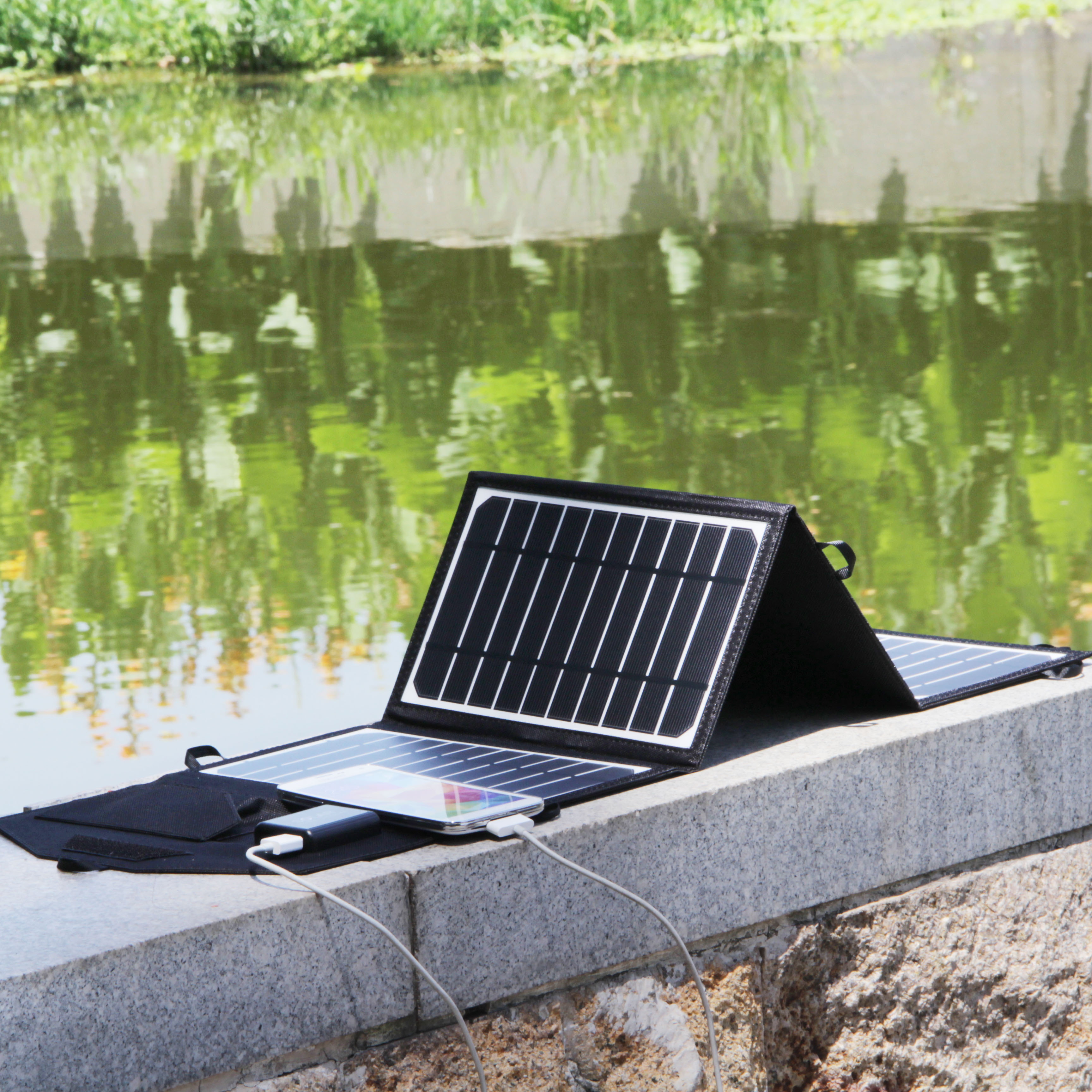 16Watt Foldable solar panel